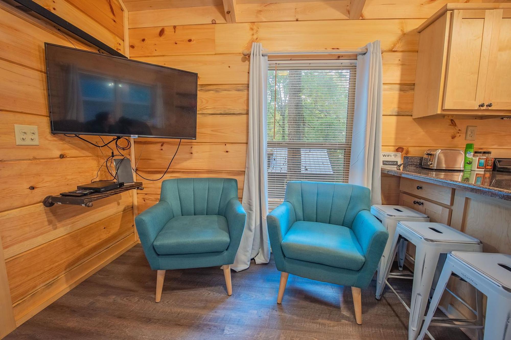 Tiny Cabin Village Private Hot Tub Lynda Cabin Чаттануґа Екстер'єр фото